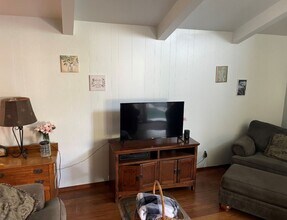 3216 W Tenaya Way in Fresno, CA - Building Photo - Building Photo