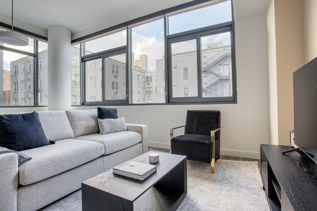 1255 22nd St NW in Washington, DC - Building Photo