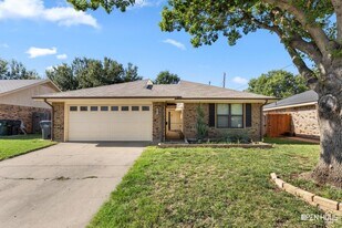 4874 Matterhorn Dr in Wichita Falls, TX - Building Photo
