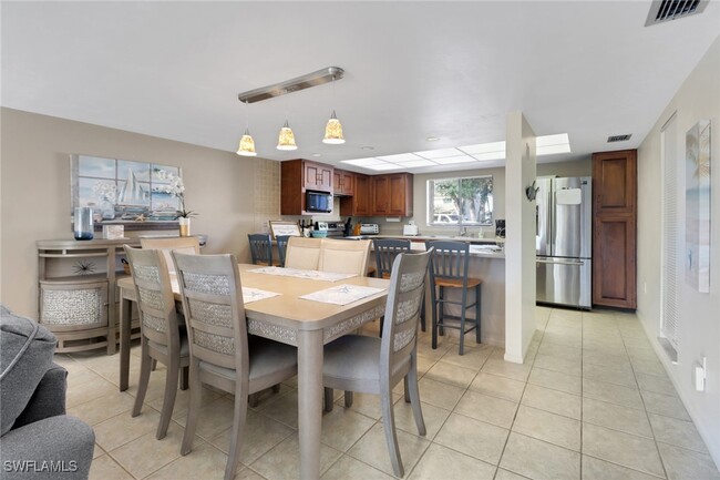property at 5015 Harbortown Ln
