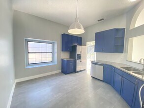 13245 Shore Dr in Winter Garden, FL - Building Photo - Building Photo