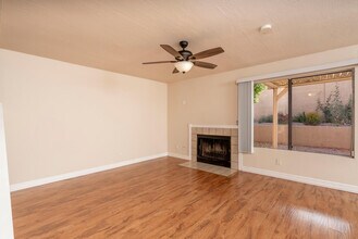 1656 N Sierra Vista Dr in Tempe, AZ - Building Photo - Building Photo