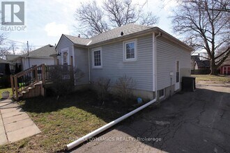 26 Beamer Ave in St Catharines, ON - Building Photo - Building Photo