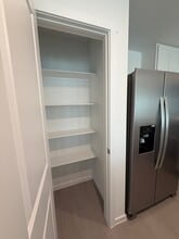 563 River Run Wy in San Antonio, TX - Building Photo - Building Photo