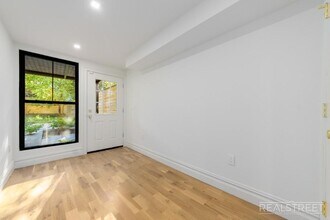 Goodwin Place in Brooklyn, NY - Foto de edificio - Building Photo