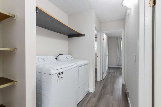 King's Alley in Calgary, AB - Building Photo - Building Photo