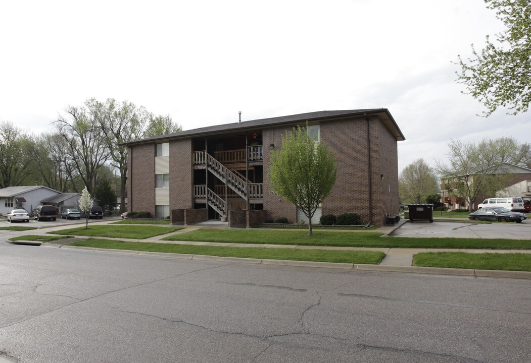 1701 Burnham St in Lincoln, NE - Foto de edificio