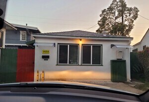 900 Patterson Ave, Unit A in Glendale, CA - Building Photo