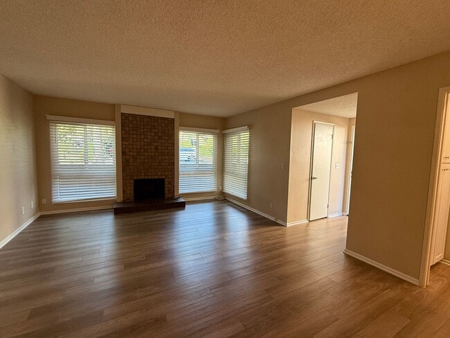 314 W 7th St in Claremont, CA - Building Photo - Building Photo