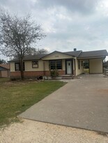 1375 Old Bethany Rd in Bruceville, TX - Building Photo