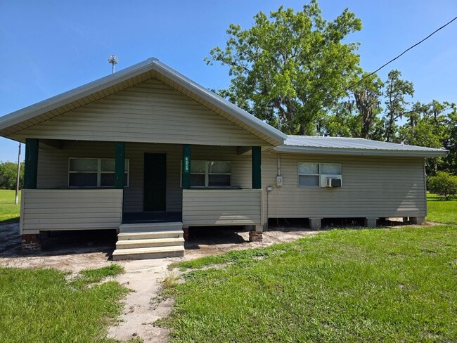 property at 6539 SE County Rd 18