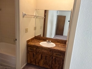 5026 E Linebaugh Ave, Unit Apt B in Tampa, FL - Foto de edificio - Building Photo