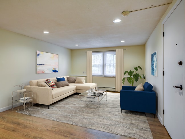 Dover Heights in Acton, MA - Building Photo - Building Photo