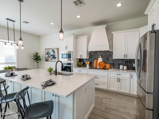 28143 N QUINTANA Pl in San Tan Valley, AZ - Building Photo - Building Photo