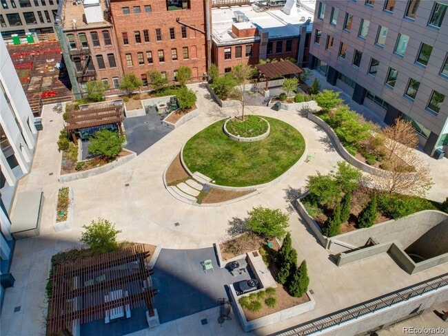 1625 Larimer St, Unit 601 in Denver, CO - Building Photo - Building Photo