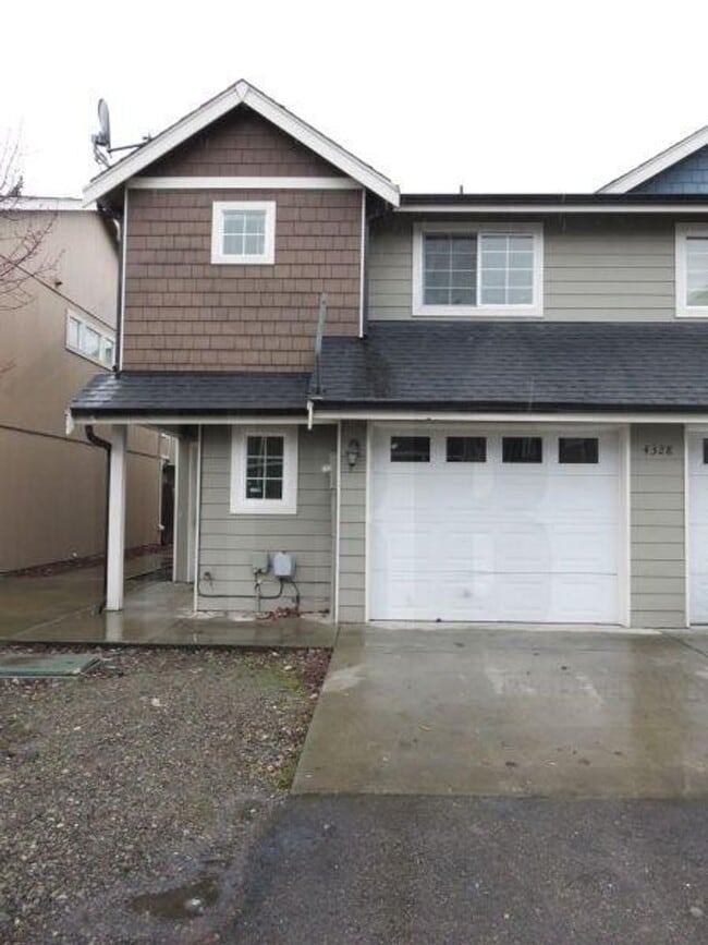 property at 4324 S Lawrence St
