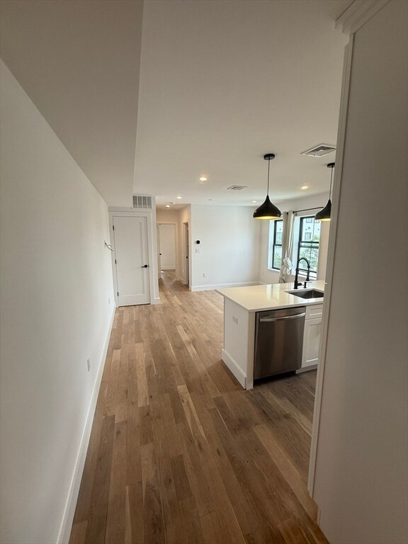630 Saratoga St, Unit #3 in Boston, MA - Building Photo - Building Photo