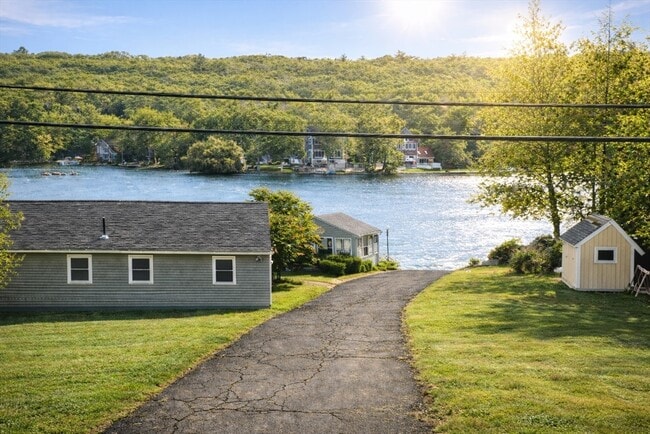 74 Crockett Rd in Upton, MA - Building Photo - Building Photo