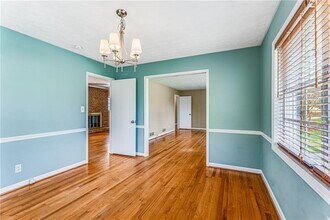 3844 Rena Ln SE in Smyrna, GA - Building Photo - Building Photo