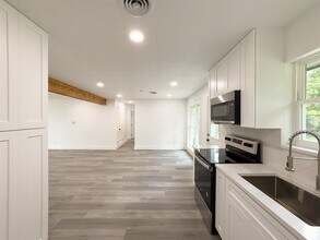 1006 Duvall Dr in Killeen, TX - Building Photo - Building Photo