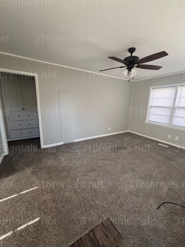 518.5 W 10th Ave in El Dorado, KS - Building Photo - Building Photo