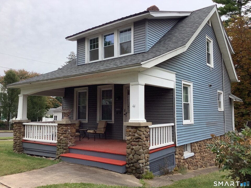 44 S Elm St in Wallingford, CT - Building Photo