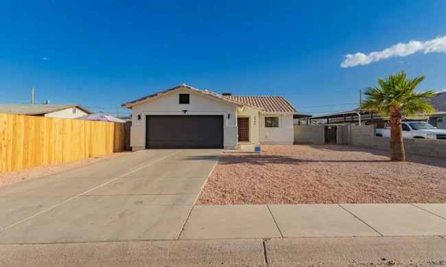 2949 E Wier Ave in Phoenix, AZ - Building Photo - Building Photo