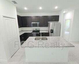 8145 N Voyager Dr in Citrus Springs, FL - Building Photo - Building Photo