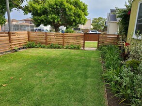 8377 Dunbarton Ave in Los Angeles, CA - Building Photo - Building Photo