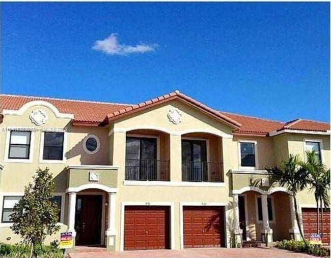 property at 521 NE 33rd Terrace