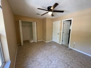 120 NW 8th St in Gainesville, FL - Building Photo - Building Photo