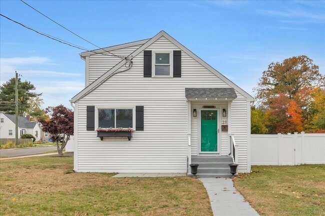 21 Deepwood Dr in Manchester, CT - Building Photo - Building Photo