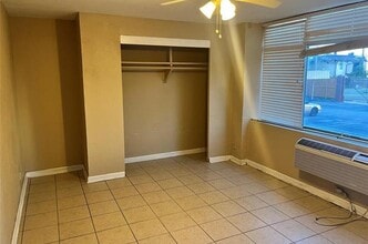 7510 Hornwood Dr, Unit 105 in Houston, TX - Building Photo - Building Photo