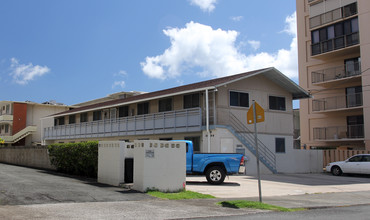 1429 Liholiho St in Honolulu, HI - Foto de edificio - Building Photo