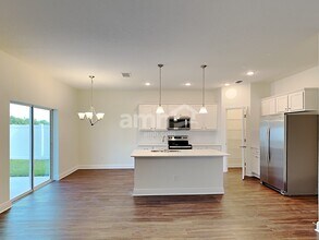 815 Heavenly Dr in St. Cloud, FL - Building Photo - Building Photo