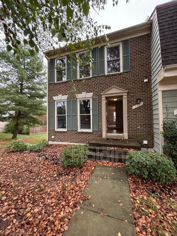 property at 10707 Gideon Ct