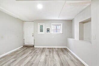 2645 N Charles St in Baltimore, MD - Building Photo - Building Photo