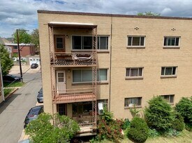 1175 Emerson St #302, Unit 302 in Denver, CO - Building Photo