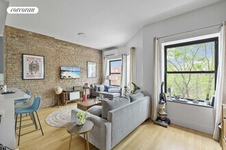 594 MacDonough St in Brooklyn, NY - Building Photo - Building Photo