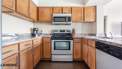 701 W 101st Pl S, Unit 937 in Jenks, OK - Building Photo - Building Photo