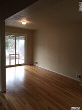 214-17 15th Ave in Queens, NY - Foto de edificio - Building Photo