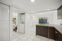 7024 SW 114th Pl in Miami, FL - Building Photo - Building Photo