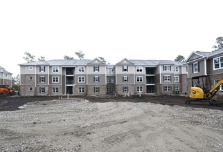 Woodridge Pointe Apartments in Wilmington, NC - Building Photo - Building Photo