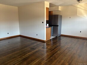 15 NJ-17 in Tuxedo, NY - Building Photo - Building Photo