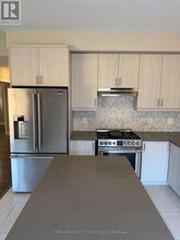 25 Paddington Grv in Barrie, ON - Building Photo - Building Photo