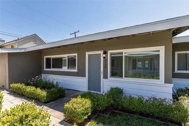 1700 Clay St in Newport Beach, CA - Building Photo - Building Photo