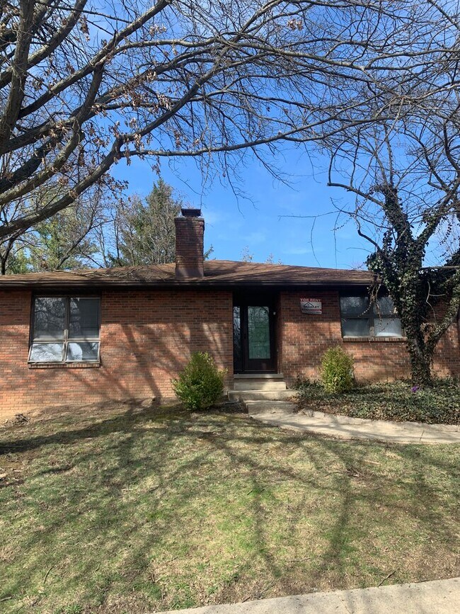 205 E 14th St in Bloomington, IN - Building Photo - Building Photo