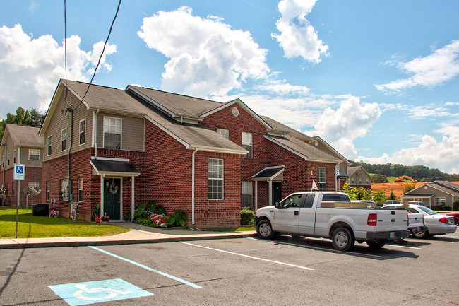 Valley View Gardens in Dunlap, TN - Building Photo - Building Photo