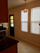 305 Mifflin St in Philadelphia, PA - Foto de edificio - Building Photo