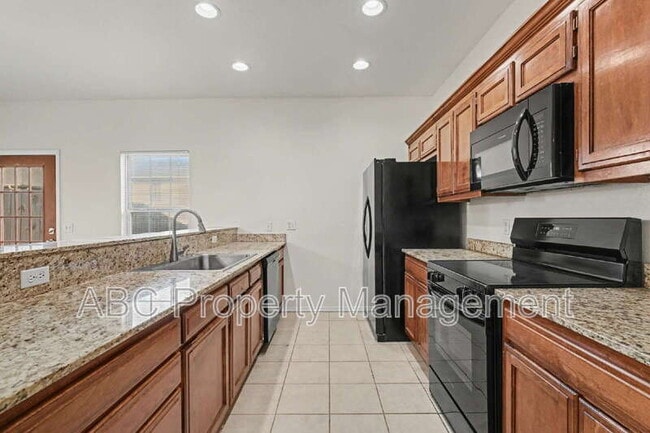 3006 SW Deerfield Blvd in Bentonville, AR - Building Photo - Building Photo